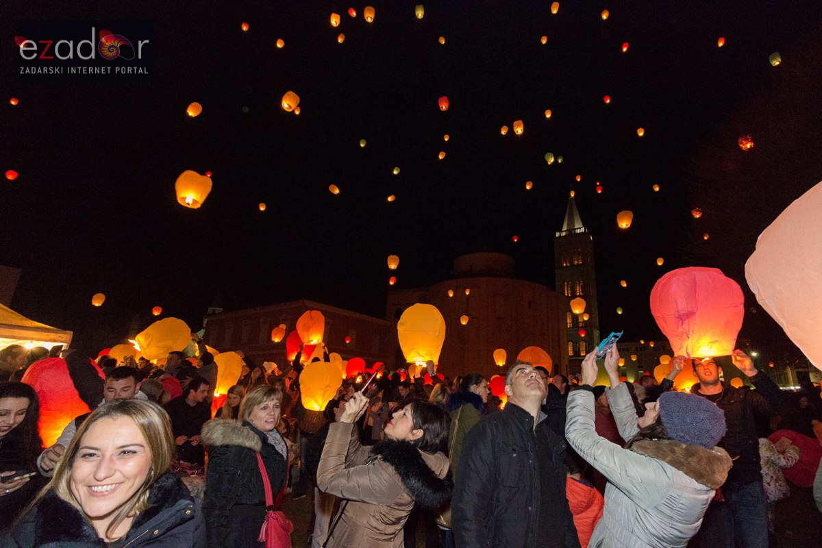 Humanitarni svjetlosni spektakl “Zaželi ljubav” na zadarskom Forumu, 18. veljače 2017. Humanitarni svjetlosni spektakl “Zaželi ljubav” na zadarskom Forumu, 18. veljače 2017.