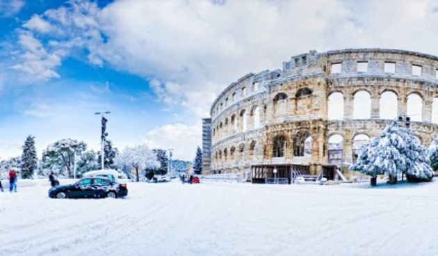 Pula, snijeg, foto:Foto: Nino Rašić (“Pula”); Zvonimir Barišin (“Snijeg”)