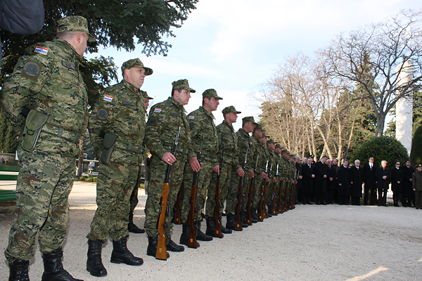 Image 1040159 (auto)