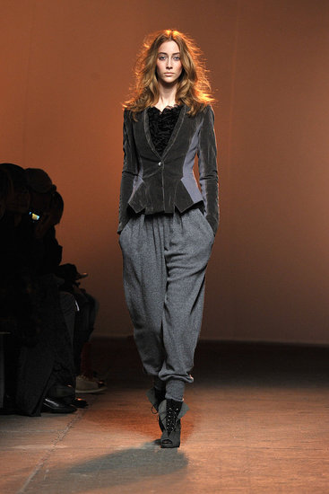 Trend izvještaj za jesen 2010: Crveni baršun (Fashionologie.com)