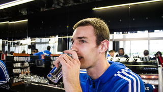 Druženje s košarkašima Zadra u Caffe baru Forum, Foto: Mia Čop Druženje s košarkašima Zadra u Caffe baru Forum, Foto: Mia Čop