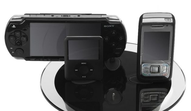 Univerzalni punjač (foto: bug.hr)