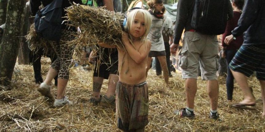 20.08.2015., Slunj – U Primislju kod Slunja vec tradicionalno odrzava se Momento Demento Psychedelic Music and Art festival koji je ove godine posjetio oko 6 tisuca ljubitelja ove vrste zabave. Posjetitelji su dosli iz cijele Europe, Amerike, Brazila. F 20.08.2015., Slunj – U Primislju kod Slunja vec tradicionalno odrzava se Momento Demento Psychedelic Music and Art festival koji je ove godine posjetio oko 6 tisuca ljubitelja ove vrste zabave. Posjetitelji su dosli iz cijele Europe, Amerike, Brazila. F