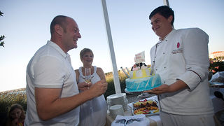 The Garden bar: Poslovni koktel prijem s djelatnicima veleposlanstva Velike Britanije