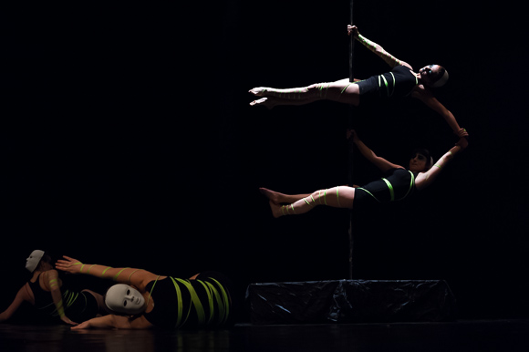 Pole/Chair/Dance show “Mental” @ HNK Zadar, 12.3.2016 – Foto: Ivan Toman Pole/Chair/Dance show “Mental” @ HNK Zadar, 12.3.2016 – Foto: Ivan Toman
