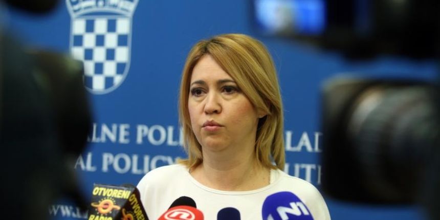 Zagreb – Ministrica socijalne politike i mladih Milanka Opacic dala je izjavu povodom odluke Ustavnog suda vezanu za Obiteljski zakon. Photo: Robert Anic/PIXSELL Zagreb – Ministrica socijalne politike i mladih Milanka Opacic dala je izjavu povodom odluke Ustavnog suda vezanu za Obiteljski zakon. Photo: Robert Anic/PIXSELL