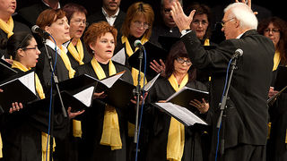 HNK Zadar: “Ljubi s ljubavlju”, foto: Leo Banić HNK Zadar: “Ljubi s ljubavlju”, foto: Leo Banić