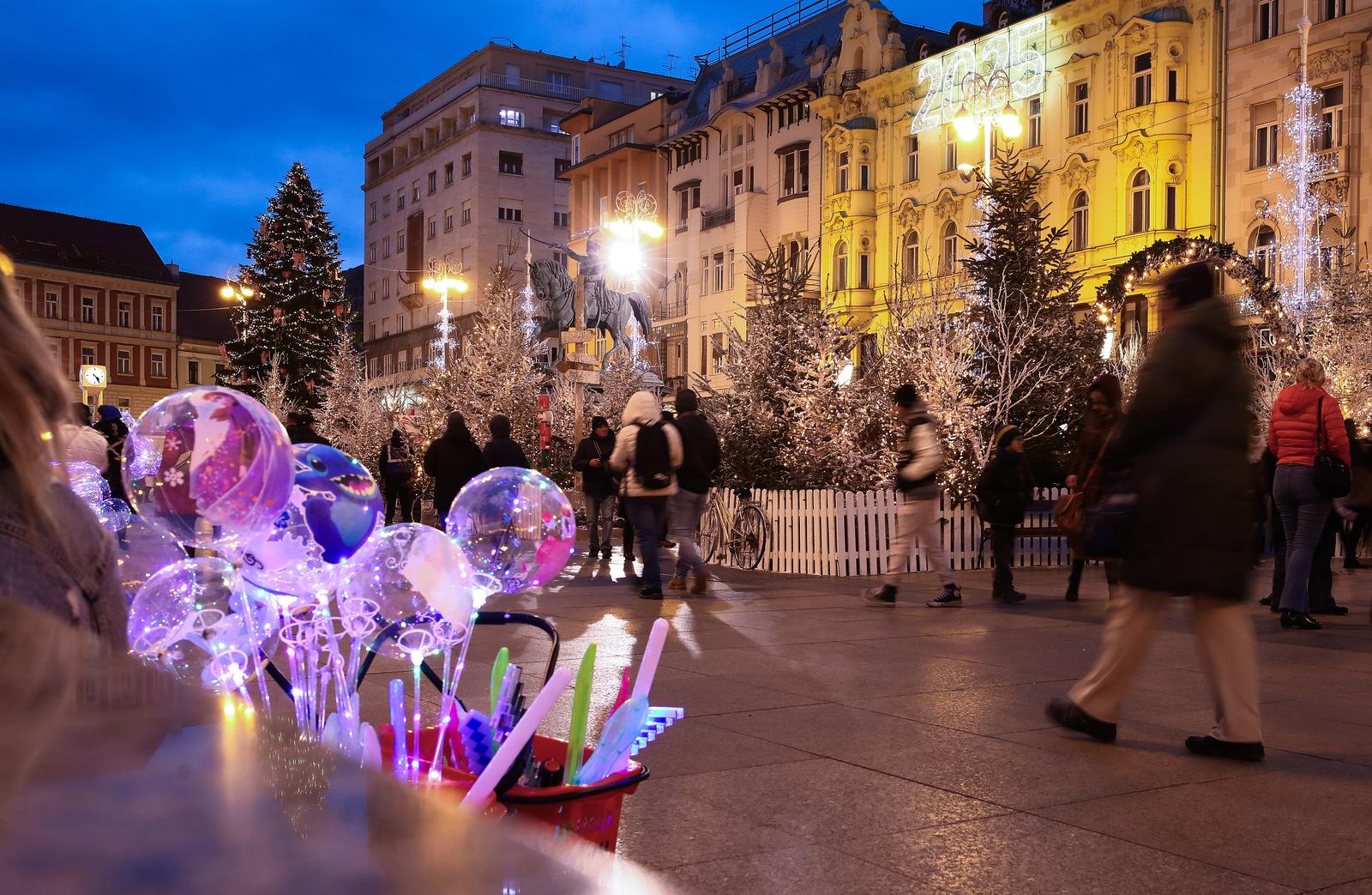 Zagrebački Advent na Trgu bana Jelačića