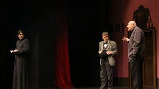 14.01.2014., Zadar – U zadarskoj kazalisnoj kuci gradjani su imali prilike pogledati predstavu “Glorija” Ranka Marinkovica u izvedbi sibenskog HNK. Photo: Filip Brala/PIXSELL 14.01.2014., Zadar – U zadarskoj kazalisnoj kuci gradjani su imali prilike pogledati predstavu “Glorija” Ranka Marinkovica u izvedbi sibenskog HNK. Photo: Filip Brala/PIXSELL