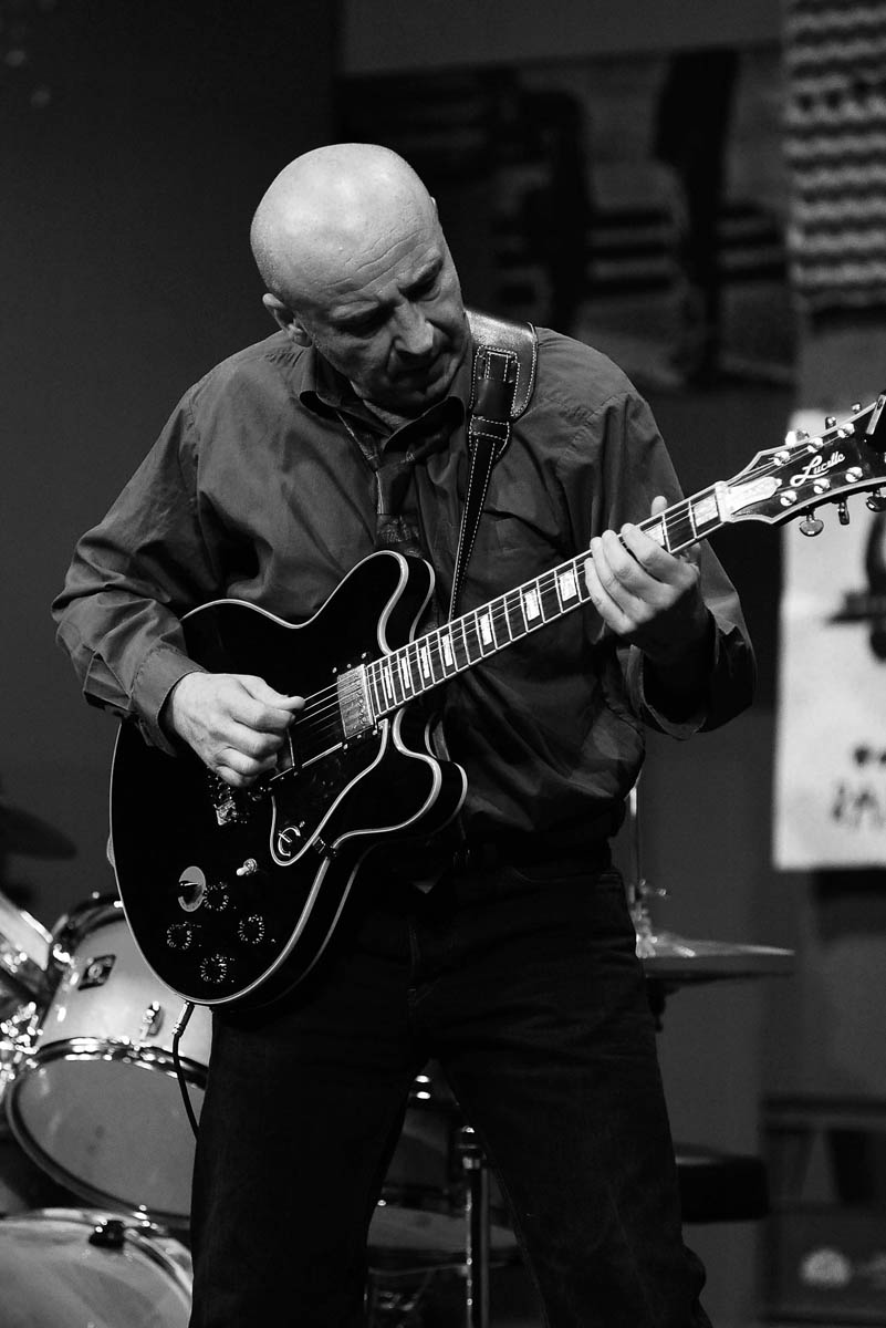 Zadar, 13.3.2014. snimio: Nenad Marčev 
Borivoj Radaković 
GRUPA 
redatelj: Mario Kovač 
igraju: Sreten Mokrović, Ranko Zidarić, 
Ivica Zadro i Iva Visković 
Kazalište KNAP (Kazalište na Peščenici) 
Dvorana HNK Zadar