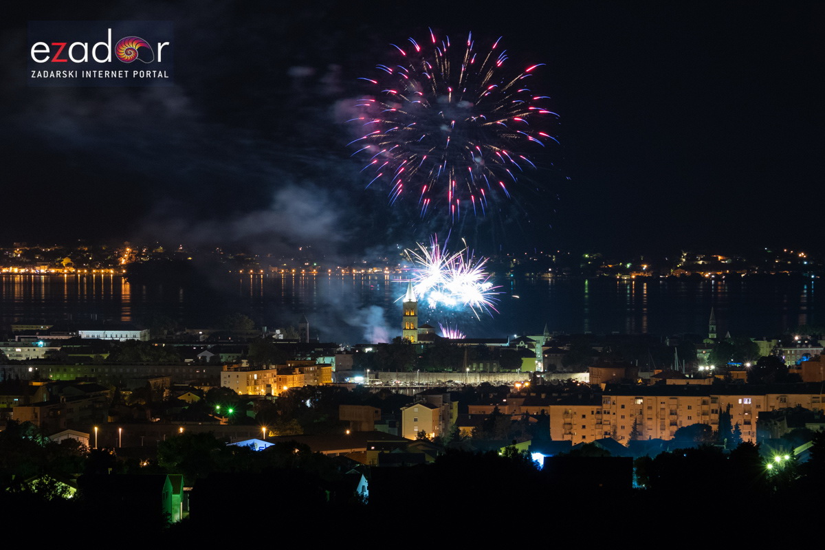 Vatromet u povodu Dana pobjede i domovinske zahvalnosti