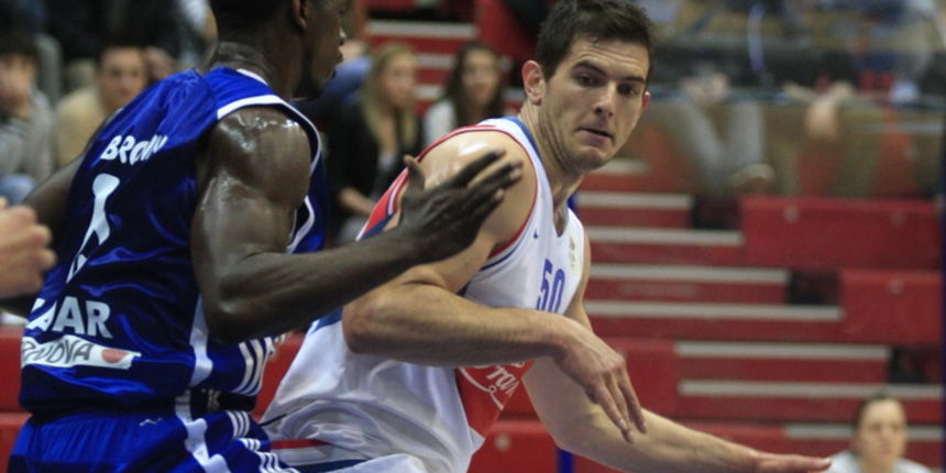 Zagreb, 250311.KC Drazen Petrovic.Kosarkaska utakmica, 2.kolo Liga za prvaka Cibona – Zadar.Na slici: Brandon Brown 15, Ante Krapic 50.Foto: Nenad Dugi / Cropix Zagreb, 250311.KC Drazen Petrovic.Kosarkaska utakmica, 2.kolo Liga za prvaka Cibona – Zadar.Na slici: Brandon Brown 15, Ante Krapic 50.Foto: Nenad Dugi / Cropix