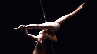 Pole/Chair/Dance show “Mental” @ HNK Zadar, 12.3.2016 – Foto: Ivan Toman Pole/Chair/Dance show “Mental” @ HNK Zadar, 12.3.2016 – Foto: Ivan Toman