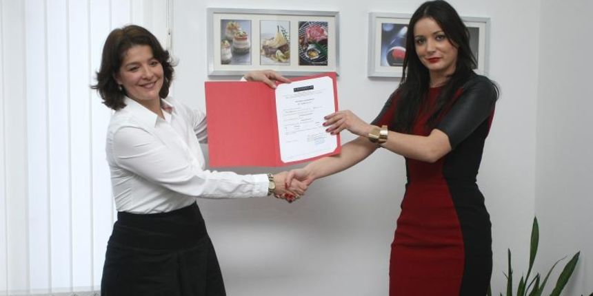 Prsutanama Vostane i Pivac dodijeljena su priznanja za Dalmatinski prsut. Ana Babic, Ana Marusic Lisac. Photo: Grgur Zucko/PIXSELL