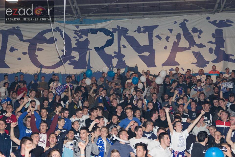 Humanitarno gledanje utakmice Zadar-Cibona u Jazinama Humanitarno gledanje utakmice Zadar-Cibona u Jazinama