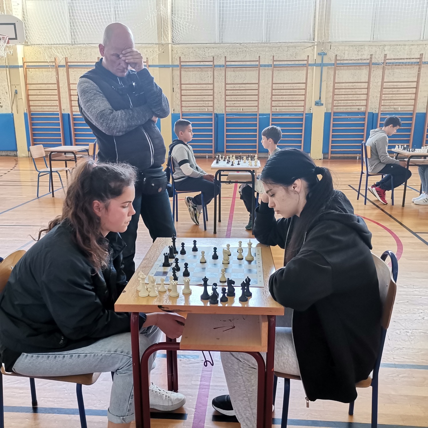 Osnovna škola Krune Krstića bila domaćin prijateljskog međuškolskog turnira u šahu Osnovna škola Krune Krstića bila domaćin prijateljskog međuškolskog turnira u šahu