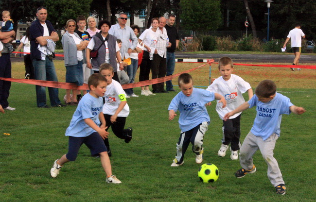 9. Olimpijski festival djecjih vrtica Zadarske zupanije: Nogometni turnir djevojcica i djecaka