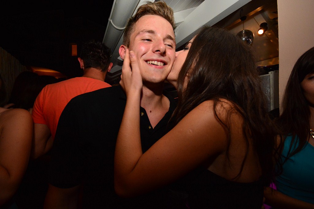 Subotnja zabava u Noštromo i Vagabundo barovima na Viru ; foto Iva Perinčić