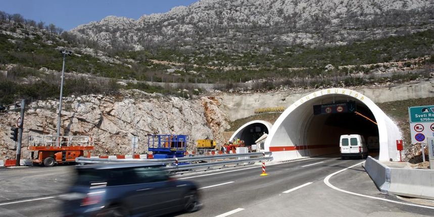 Image 378203 (auto) Image 378203 (auto)