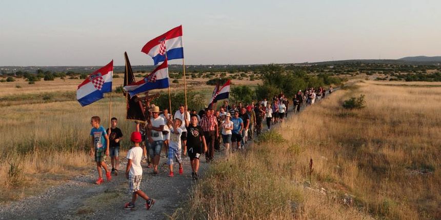 Molitvena hodnja “Koracima nade u istinu” Molitvena hodnja “Koracima nade u istinu”