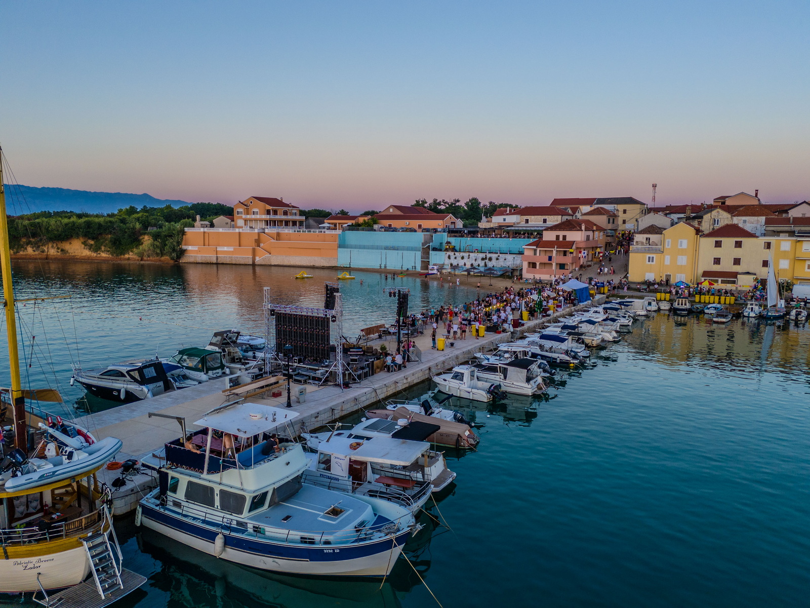 Noć privlačkih ribara i sabunjara 2024 @ luka Stari porat Noć privlačkih ribara i sabunjara 2024 @ luka Stari porat