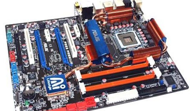 Asus matična ploča, foto: techgenie.com