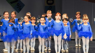 Plesna udruga Gesta: Božićni šoping u SuperOvoj, Foto: Željko Karavida Plesna udruga Gesta: Božićni šoping u SuperOvoj, Foto: Željko Karavida