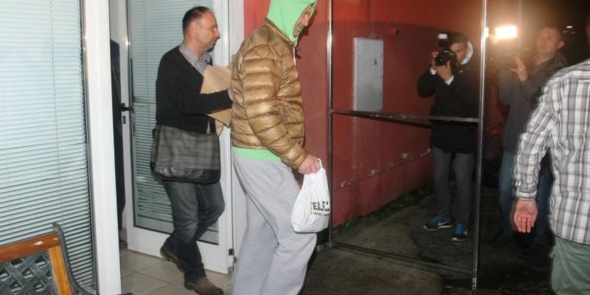 Djelatnici PNUSKOK-a zavrsili su pretragu prostorija televizije VOX u vlasnistvu Rena Sinovcica iz kojih su izuzeli nekoliko kutija materijala. Photo: Dino Stanin/PIXSELL