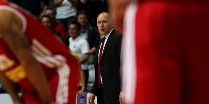 Zadar, 230413.
Dvorana Kresimira Cosica.
Kosarkaska utakmica 8. kola A1 Lige za prvaka.
Susret KK Zadar – KK Cedevita.
Na fotografiji: trener Cedevite Jaksa Vulic.
Foto: Jure Miskovic / CROPIX Zadar, 230413.
Dvorana Kresimira Cosica.
Kosarkaska utakmica 8. kola A1 Lige za prvaka.
Susret KK Zadar – KK Cedevita.
Na fotografiji: trener Cedevite Jaksa Vulic.
Foto: Jure Miskovic / CROPIX