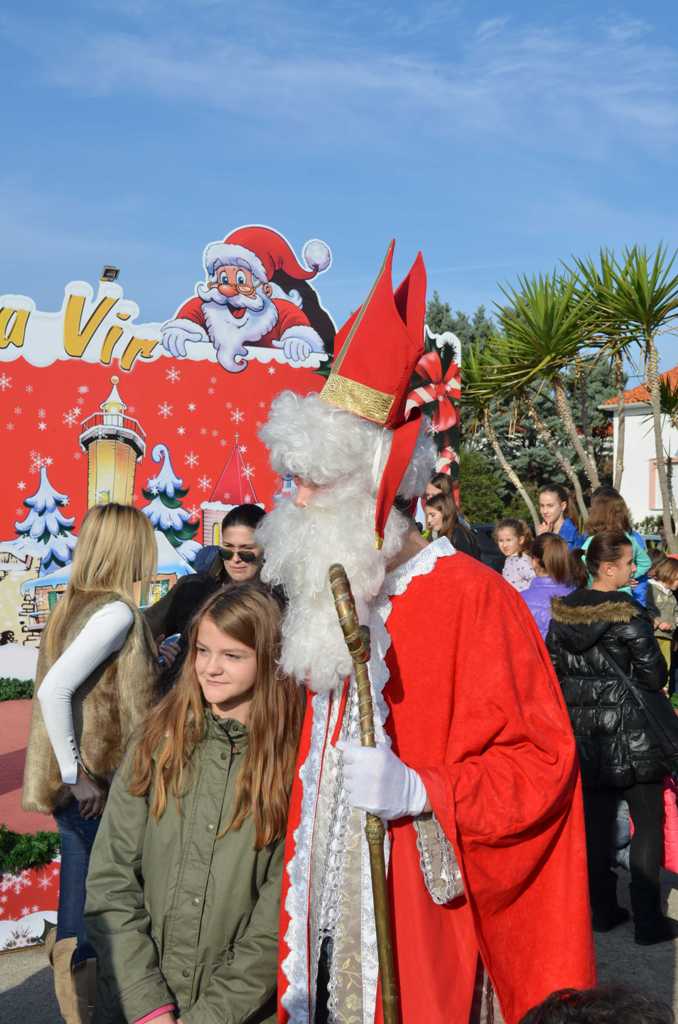 Vir: Druženje virske djece sa Svetim Nikolom Vir: Druženje virske djece sa Svetim Nikolom