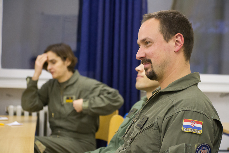 NVG letovi Eskadrile helikoptera u Zemuniku, foto: Darko Belančić NVG letovi Eskadrile helikoptera u Zemuniku, foto: Darko Belančić