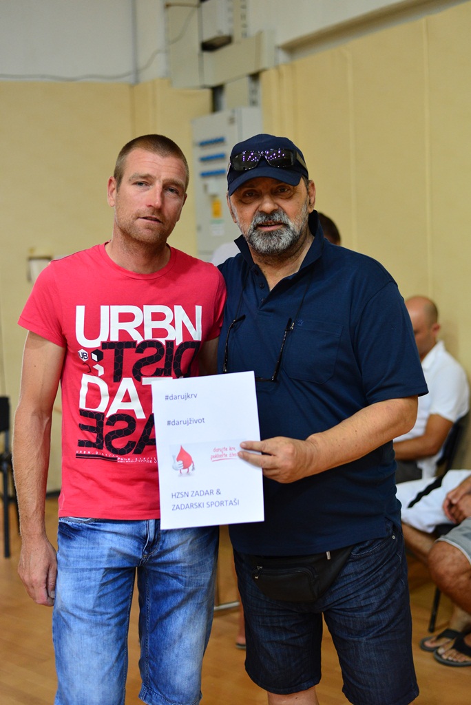 U organizaciji sekcije HZSN Zadar u dvorani 1 SC Višnjik održana je akcija dobrovoljnog darivanja krvi na kojoj je prikupljeno 25 doza tekućine koja život znači. Petar Cupać i Mladen Malik