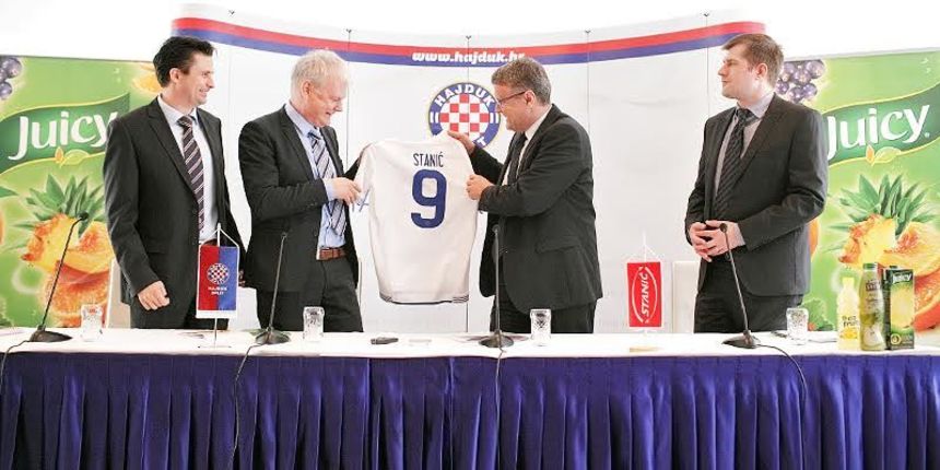 Stanić Beverages i HNK Hajduk potpisali dvogodišnji ugovor o sponzorstvu Stanić Beverages i HNK Hajduk potpisali dvogodišnji ugovor o sponzorstvu