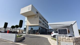 Ministar turizma Gari Cappelli obišao hotel u vlasništvu Dejana Lovrena