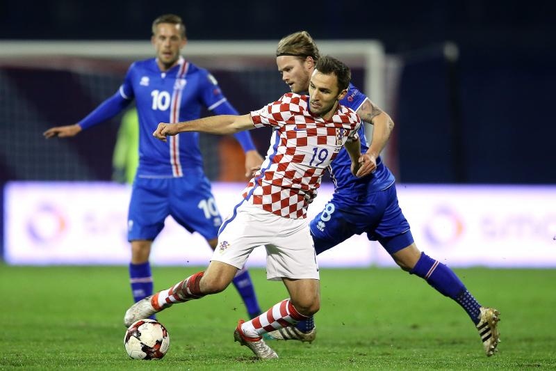 Image 379799 (auto) Image 379799 (auto)