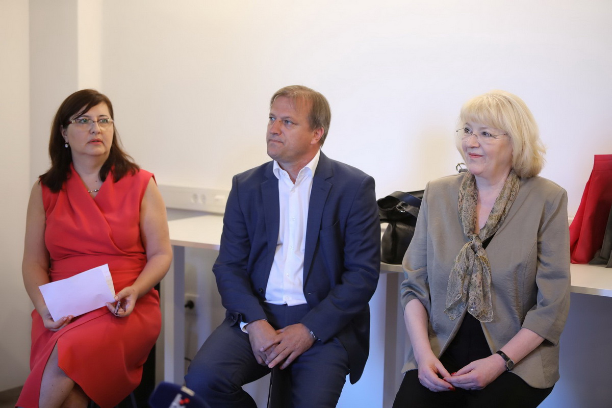 Otvoren CODE hub coworking prostor u Studentskom domu Sveučilišta u Zadru Otvoren CODE hub coworking prostor u Studentskom domu Sveučilišta u Zadru