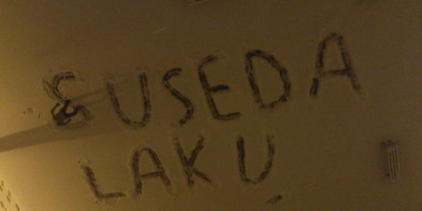 Osvojio susjedu romantičnom porukom u snijegu