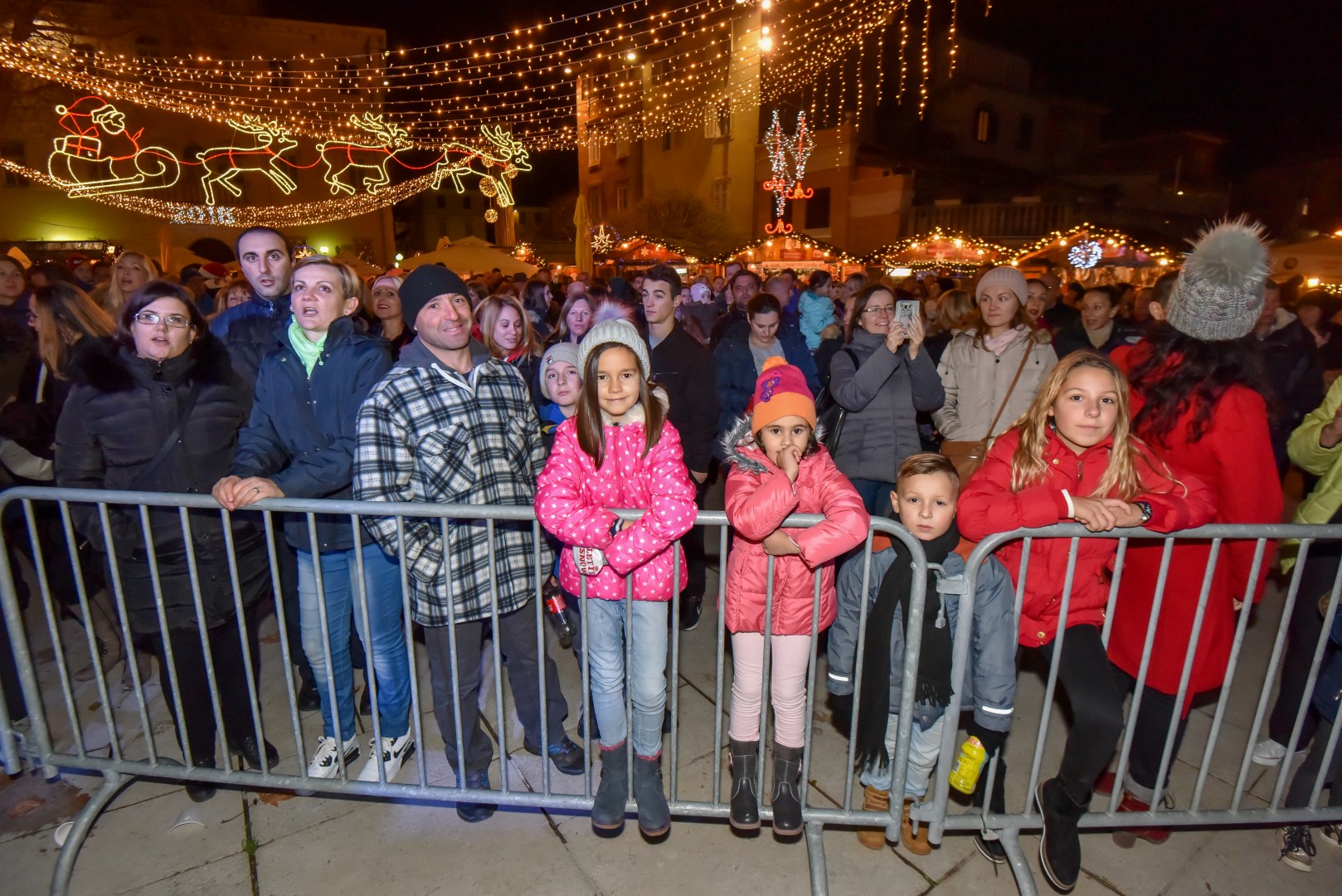 Advent u Zadru: Giuliano raspjevao i rasplesao Zadrane Advent u Zadru: Giuliano raspjevao i rasplesao Zadrane