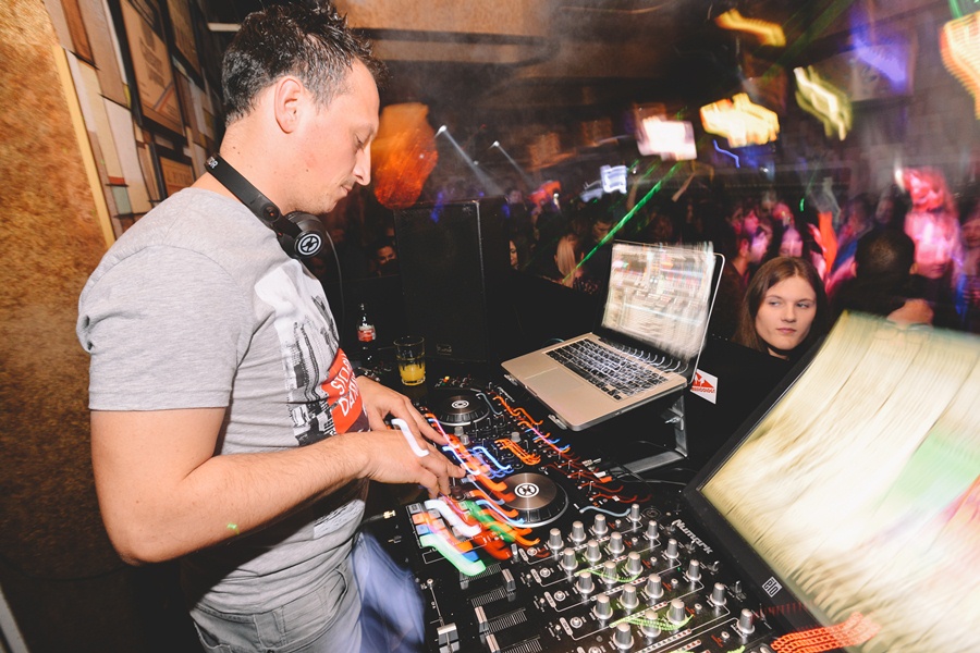 Silente @MAraschino bar ; foto Iva Perinčić Silente @MAraschino bar ; foto Iva Perinčić