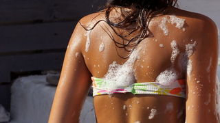 Novalja / Zrce, 260811.
Tematski blok: Pjena party u Aquariusu. Jedan od zastitnih znakova zrcanskog kluba Aquarius je pjena party. Svakodnevni je sastavni dio Aquariusovih After Beach Partyja. Taj jednostavan dogadjaj izuzetno veseli partijanere koji rad