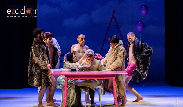 HNK Zadar: Premijera predstave “Moj sin samo malo sporije hoda” Drame plus