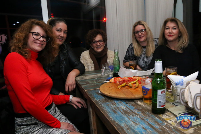 Noa & Funkblusters @ Famous Beach Bar & Grill 4. studenog 2016.