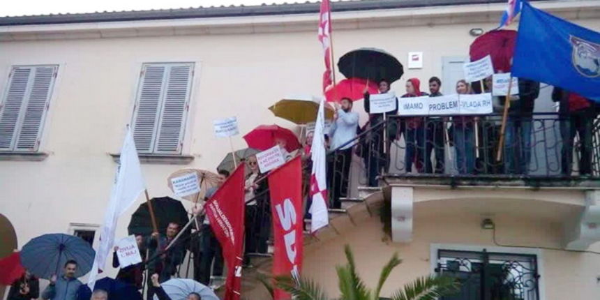Zadarski SDP-ovci pred polazak na prosvjedni marš. Foto: Erol Gaši
