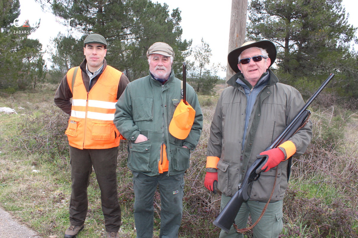 Lovci “Diane” kod Crnog odstrijelili  trinaest lisica i osam čagljeva