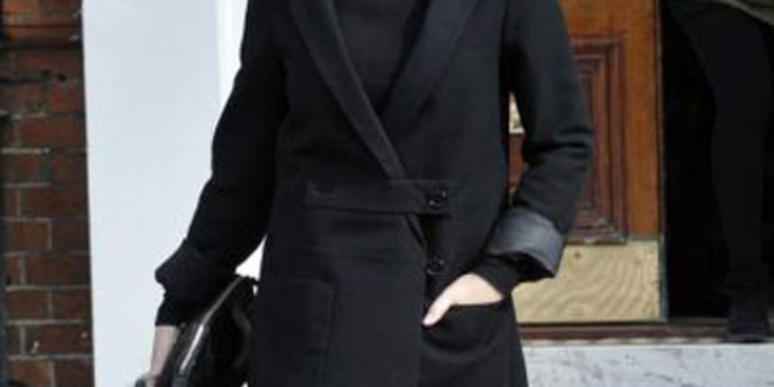 WORLD RIGHTS
Kylie Minogue dressed in black as she leaves her home in London, UK. 03/03/2010
BYLINE MRPAPARAZZI.COM: 1705
USAGE OF THIS IMAGE OR COPY WRITTEN THAT IS BASED ON THE CAPTION, IS CONDITIONAL UPON THE ACCEPTANCE OF BIG PICTURES’S TERMS AND C WORLD RIGHTS
Kylie Minogue dressed in black as she leaves her home in London, UK. 03/03/2010
BYLINE MRPAPARAZZI.COM: 1705
USAGE OF THIS IMAGE OR COPY WRITTEN THAT IS BASED ON THE CAPTION, IS CONDITIONAL UPON THE ACCEPTANCE OF BIG PICTURES’S TERMS AND C