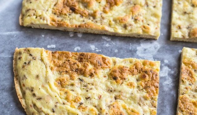 Paleo baza za pizzu: Trebaju vam samo tri sastojka