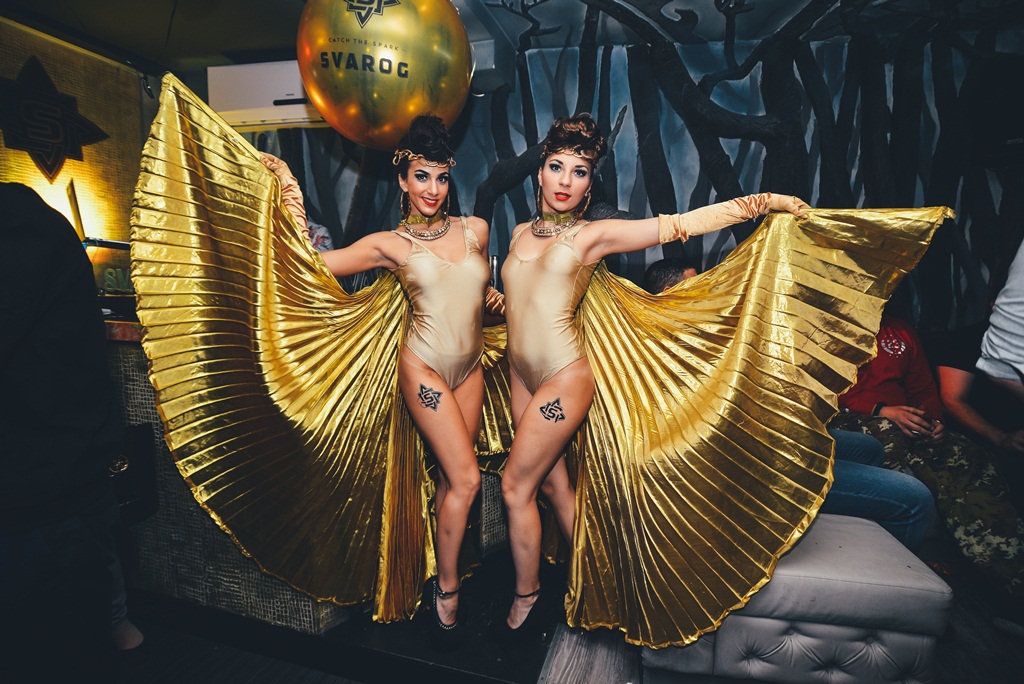 Votka party u Svarog Baru, Foto: Iva Perinčić Votka party u Svarog Baru, Foto: Iva Perinčić