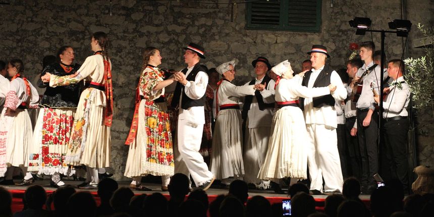 14. Večer folklora u Bibinjama 14. Večer folklora u Bibinjama