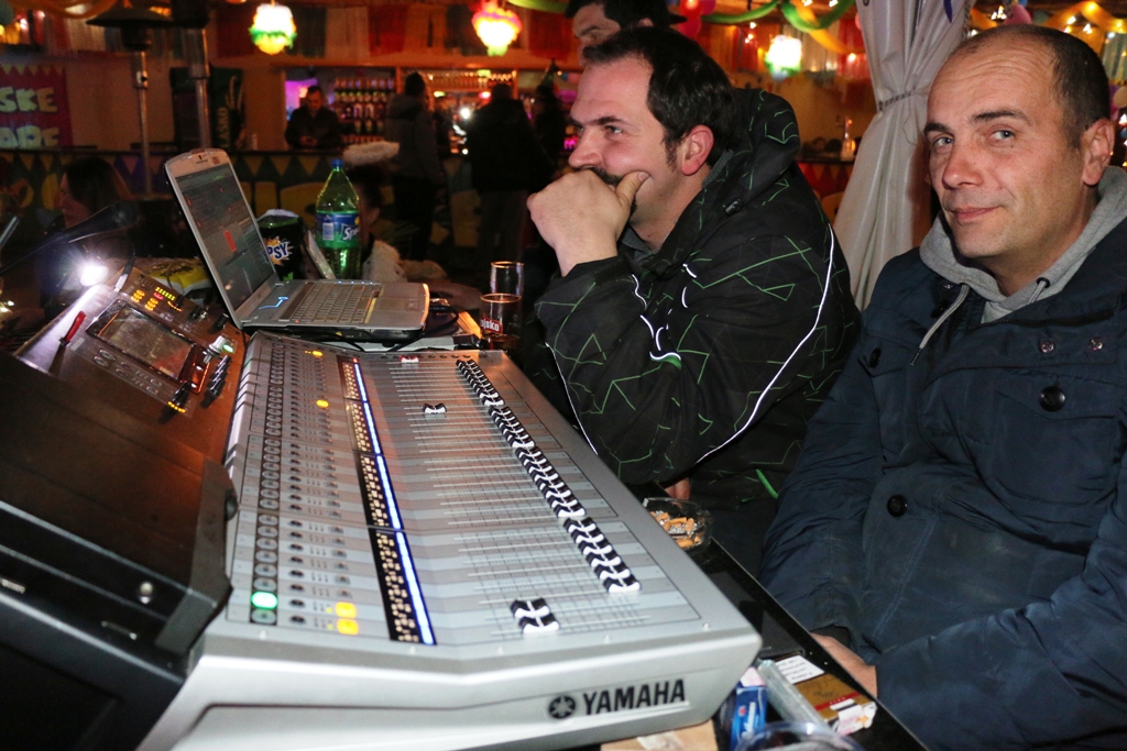 Virske maškare: Nedjelja u znaku zvijezdice Meri, Tota i Tempo Banda