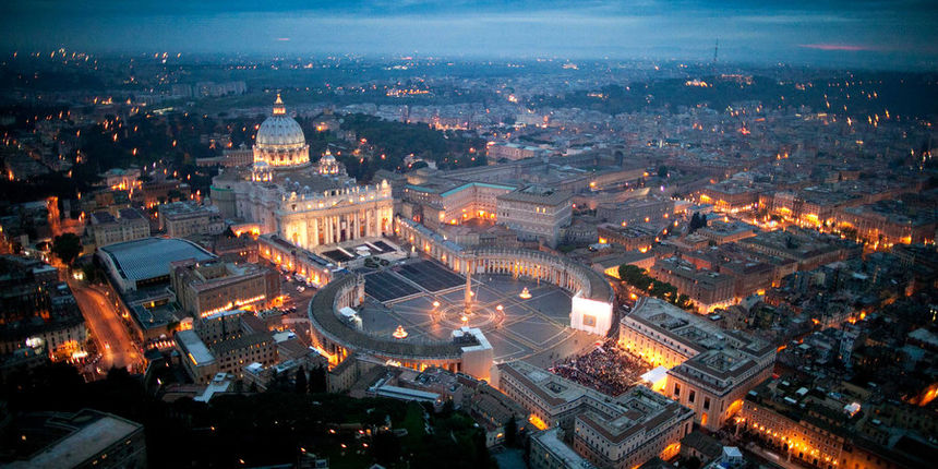 Vatikan iz zraka, noćna panorama